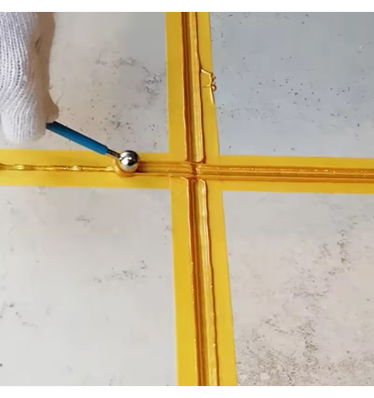 Plaatide vuugivormid, ümmargused, 4 tk.